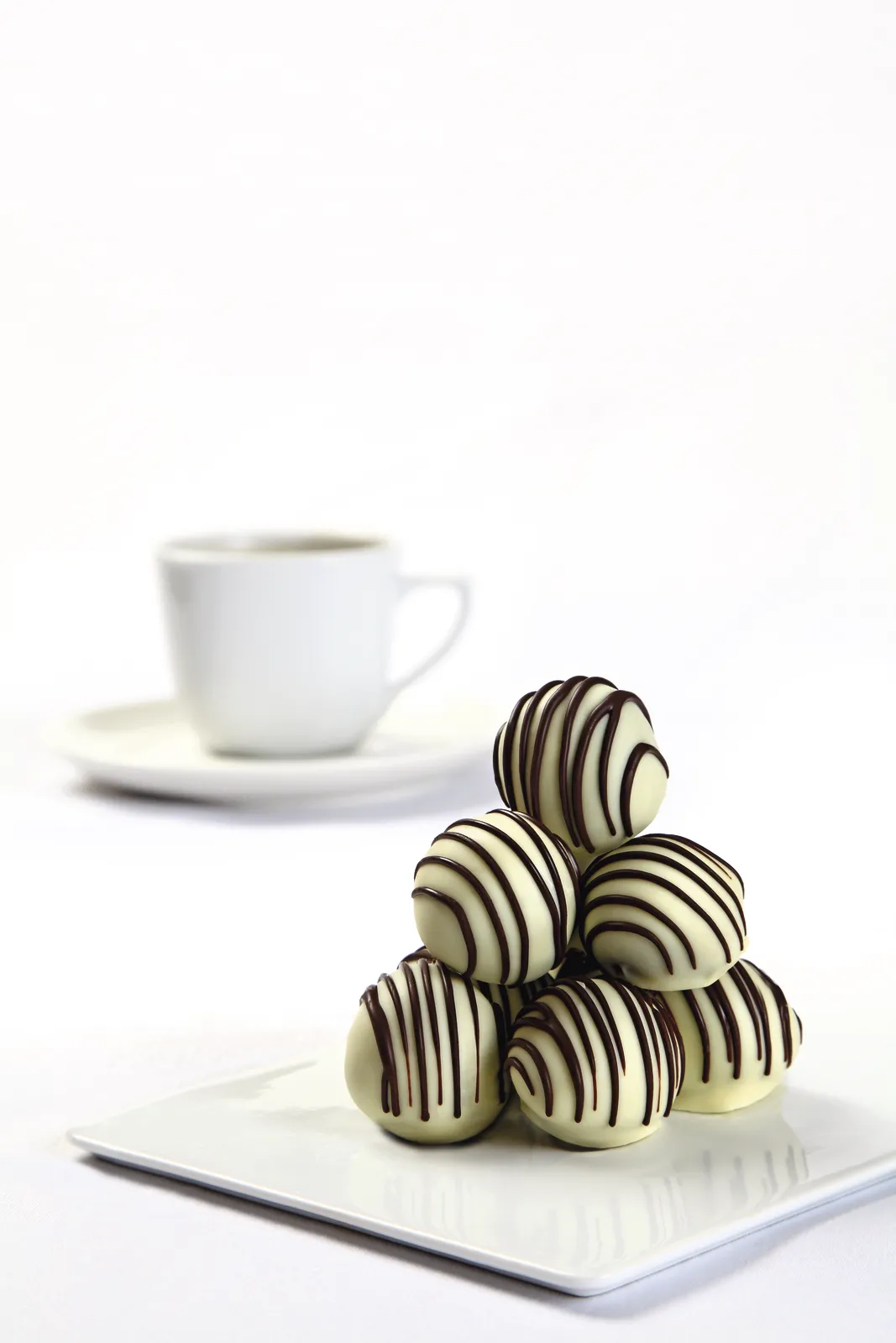 Chocolanté Dark Semisweet 44% 1M Chip - Puratos